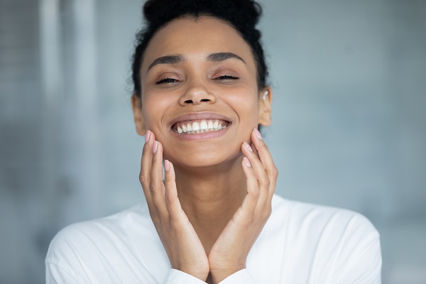 How A Dentist Can Help Design Your Dream Smile Makeover
